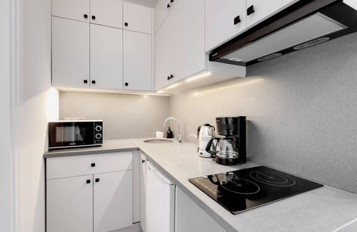 Kadikoy Apartment | Newly Constructed in Kadikoy | Quake-Resistant-AC