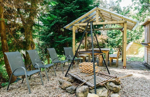Drumnadrochit Apartment | Nice apartment for 2 guests with WIFI, TV and patio