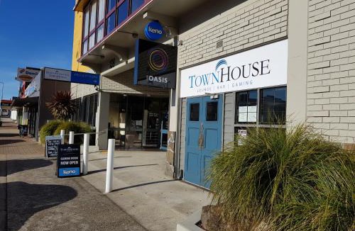 Burnie Hotel | Nightcap at Burnie Townhouse