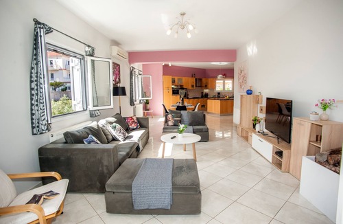 Khelmata Apartment | Nikos Apartment Spacious and Panoramic