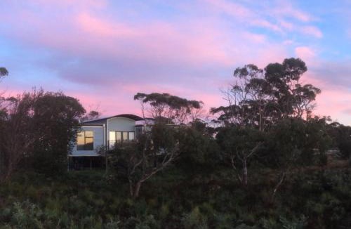 Dolphin Sands House | Nine Mile Escape