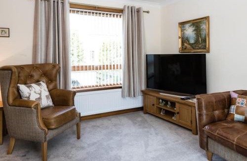 Birnam House | No27 Willowbank