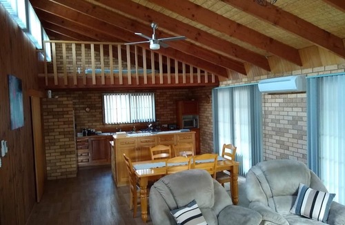 North Bruny House | North Bruny Hideaway- Escape and explore amazing