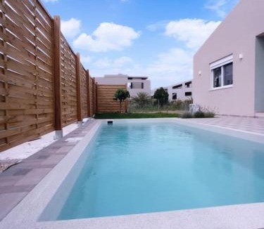 Kolymvari House | Nostalgico cottage