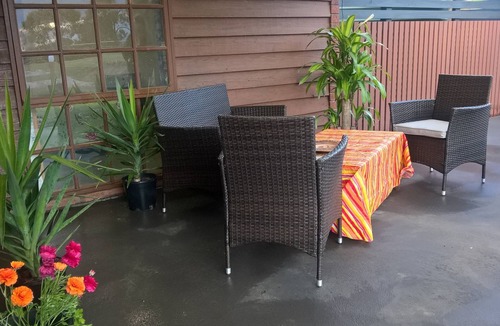 Dodges Ferry Apartment | nPeaceful beach retreat, close eateries & IGA store 30 min scenic drive Hobart