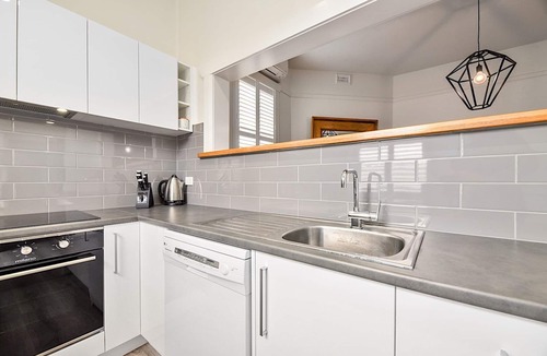 Launceston CBD Cottage | Number 9 on Avalon in Launceston.