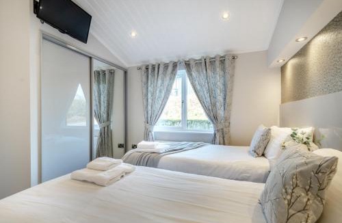 Dumfries Resort | Nunland Hillside Lodges