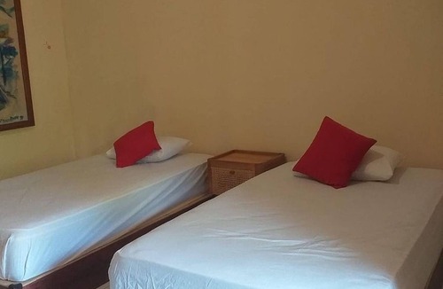 Sampalan Hostel | Nushe Hostel & Room