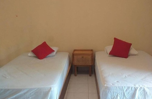 Sampalan Hostel | Nushe Hostel & Room