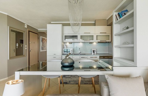 Neoi Epivates Apartment | Oasis of the seas