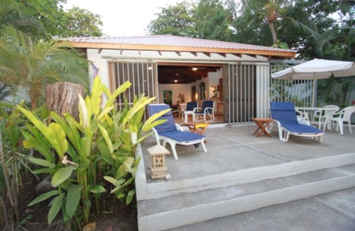 Rio Seco House | OCEAN FRONT BEACH HOME SLEEPS 4-SURF VIEW AND MONKEYS IN THE TREES