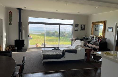 Warea House | Ocean Shores Warea