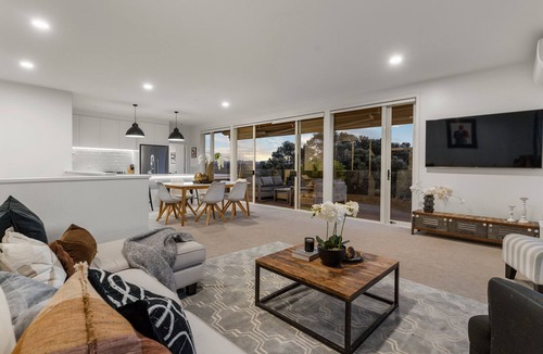 Avondale House | Ocean view Designer Standalone Villa Big Deck