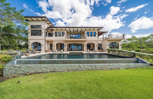 Tamarindo Villa | Oceanfront Estate Guest Favorite Private & Secure Staff + Breakfast Prep