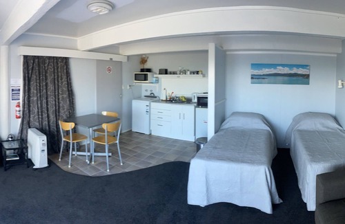 Waihau Bay Apartment | Oceanview downstairs unit at Oruaiti Beach in Waihau Bay