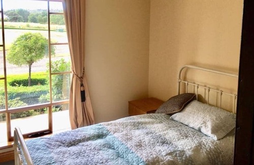 Hadspen House | Old Entally Farm - Exclusive Romantic Tasmanian Getaway