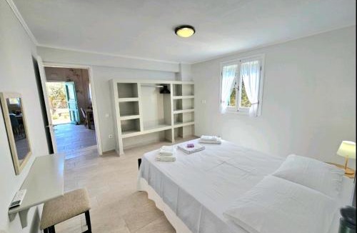 Aetos House | OLiVE HOUSE