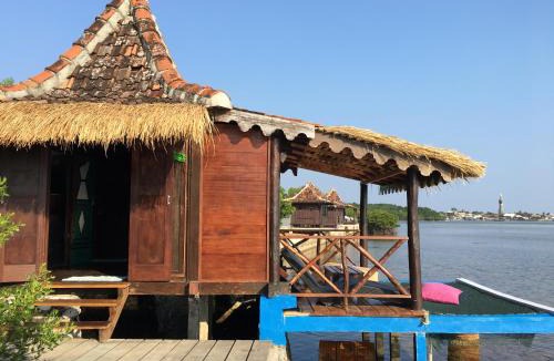 Karimun Jawa Resort | Omah Alchy Cottages