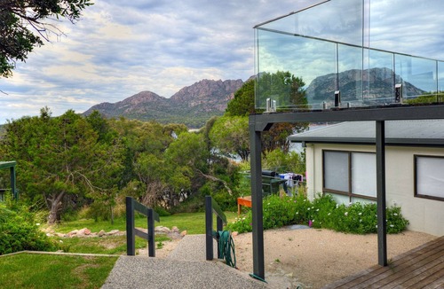 Coles Bay House | On the Beach 1