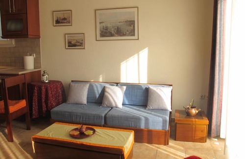 Mavromati Apartment | One Home ~ Fits All
