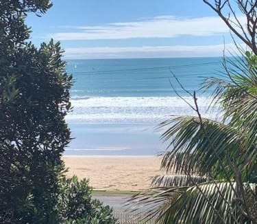 Oneroa Villa | Oneroa Bay Villa Waiheke