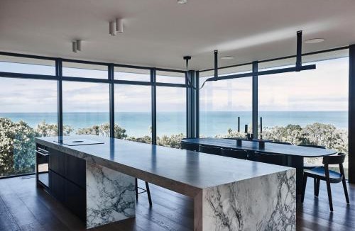 Okitu House | ONYX HOUSE - Wainui Beach