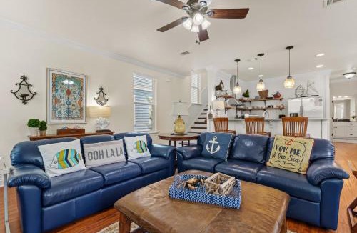 Villages of Crystal Beach House | Ooh La La - 4555 Grand Key Loop East