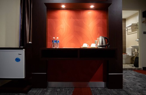 Bandar Mahkota Cheras Hotel | Orkid Inn Mahkota Cheras