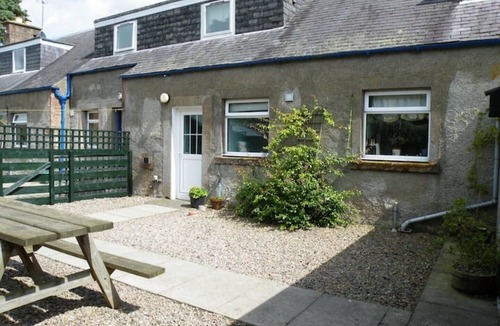 Jedburgh Cottage | Owl Cottage, in Rural Farm Location with Games Room