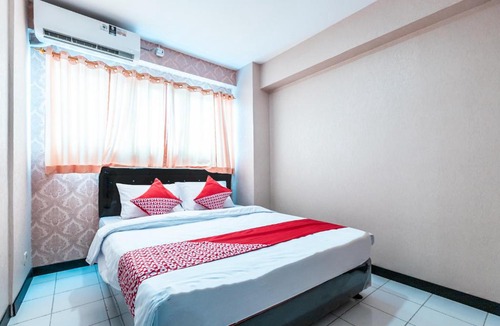 East Jakarta Hotel | OYO 2122 Qubic