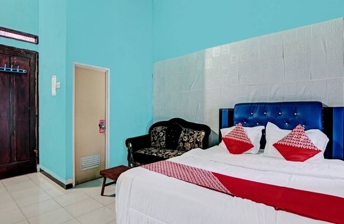 Kampar Hotel | OYO 92199 Wisma Cendana Syariah Near PASAR FLAMBOYAN