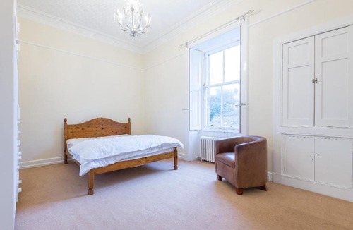 Monifieth Hotel | OYO Ashlea Manor