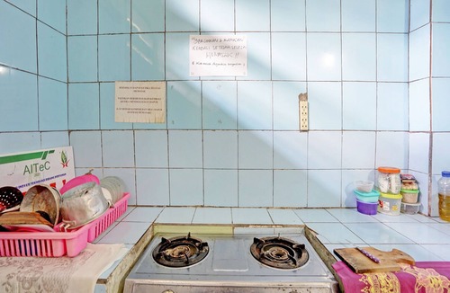 Banyuwangi Hotel | OYO Life 92937 Kost Putri Sarkara Syariah
