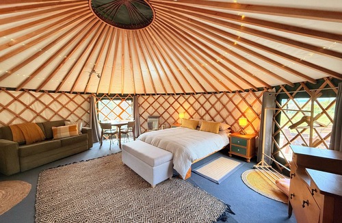 Collingwood Bed & Breakfast | Pā Tōrea Beach Stay | Yurt