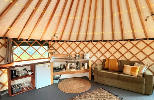 Collingwood Bed & Breakfast | Pā Tōrea Beach Stay | Yurt