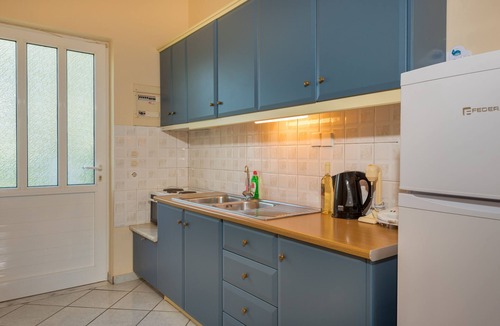 Psarou House | Pansion Mary Studios