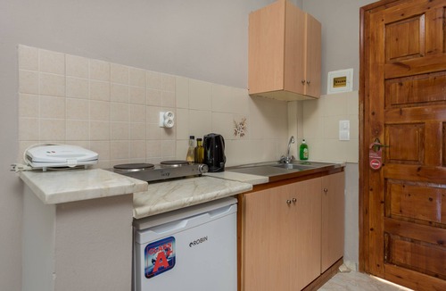 Psarou House | Pansion Mary Studios