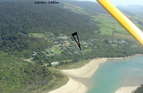 Papatowai Hotel | Papatowai Kereru Cabin