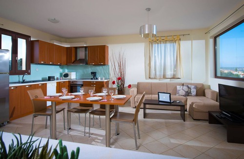 Prines Villa | Paradise Large Group w/Gym, Hot Tub & Playroom
