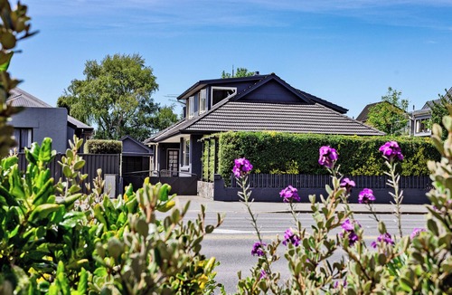 Invercargill City Centre House | Park View - Spacious inner City Home - 4 bedrooms