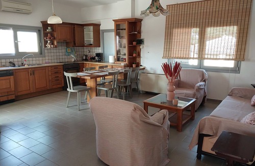 Gerani Apartment | Passatempo Casa spacious relaxing 3bedroom apart huge veranda 300m from the sea
