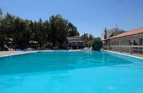 Patti Resort | Patti Beach Resort