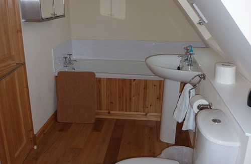 Bundalloch Cottage | Peaceful Holiday Cottage, Dornie, North West Highlands, Scotland