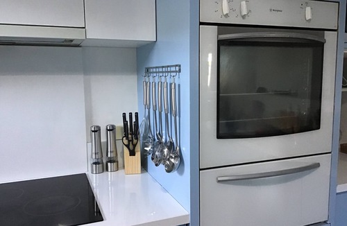 Clarence Point House | Peaceful -Local Wine & Tamar River Views/Pets Allowed