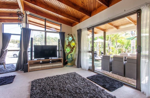 Ngunguru House | Peacock Lodge in Ngunguru