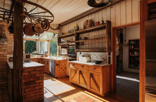 Dalefield House | Pear Tree Cottage l Country Luxury l Hot Tub l 15 Guests