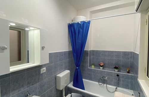 Palermo Apartment | Pearl Diva Apartment