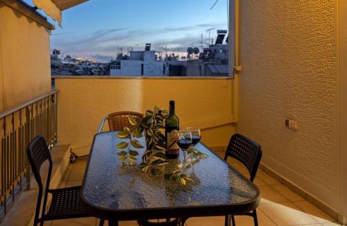 Agios Panteleimonas Apartment | Penthouse with Acropolis view in Attiki Metro