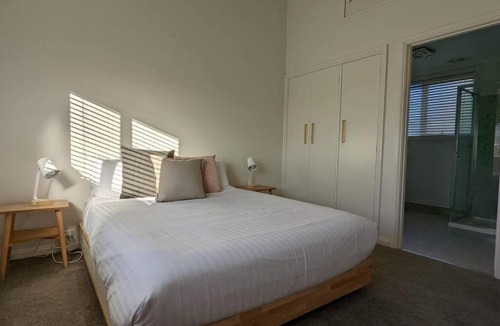 Prospect Vale Apartment | Perfect for groups and families