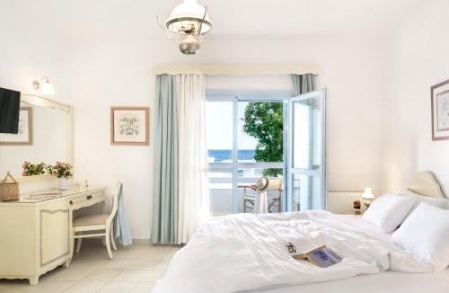 Skyros Town Hotel | Perigiali